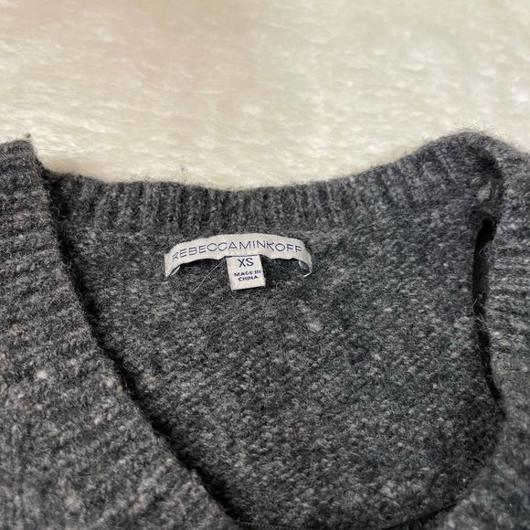 Rebecca Minkoff Grey Page Vneck Cold Shoulder Sweater Merino Wool Alpaca Blend - Picture 3 of 8